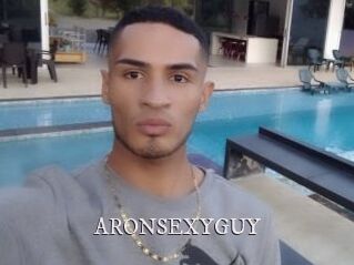 ARONSEXYGUY