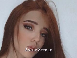 Annie_Sttone