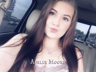 Ashlie_Moore