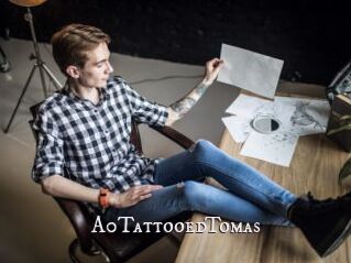 A0TattooedTomas