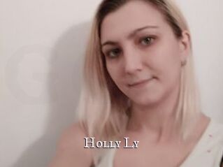 Holly_Ly