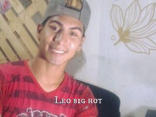 Leo_big_hot