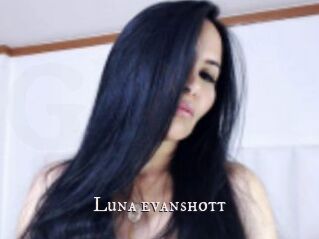 Luna_evanshott