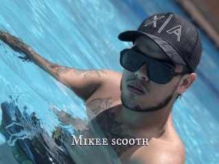 Mikee_scooth