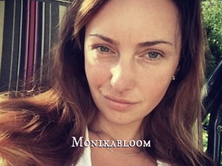 Monikabloom