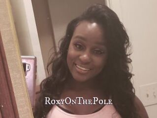 RoxyOnThePole