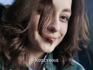 Rozzyrose